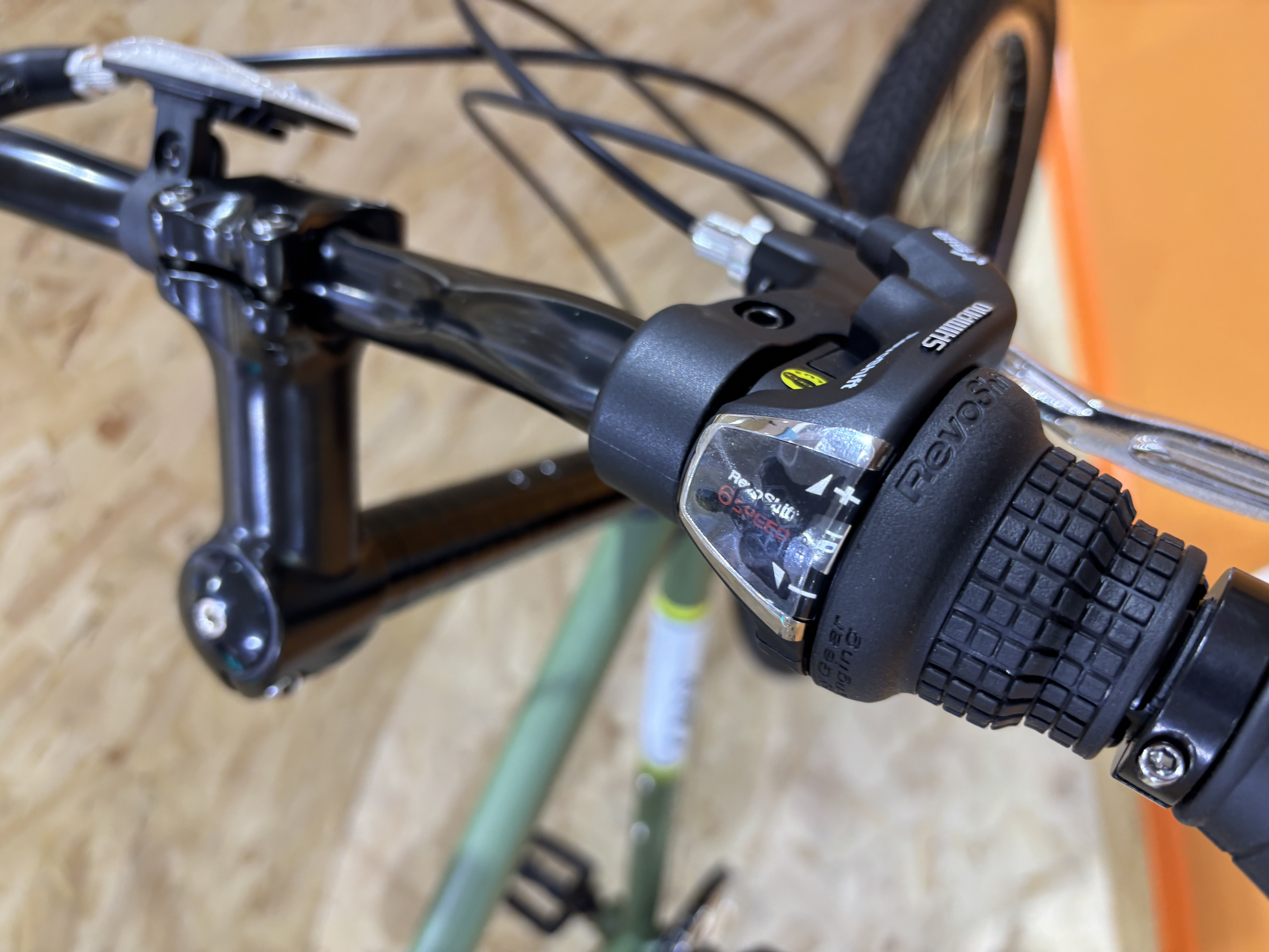Disc Brakes No Folding Design Perfect City Commuter Bikes for Busy Professionals