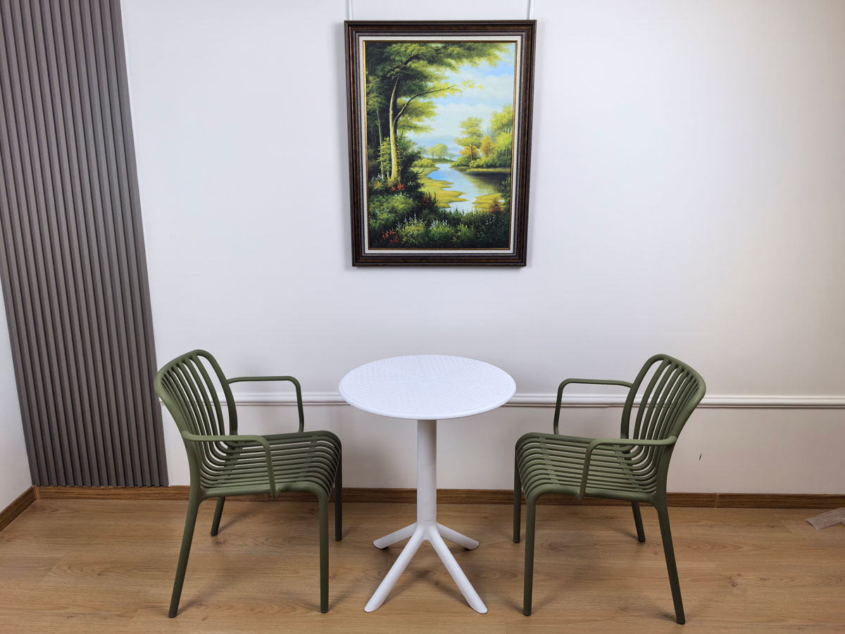 Retro Plastic Patio Dining Chairs Stackable Bistro Armchair High Back