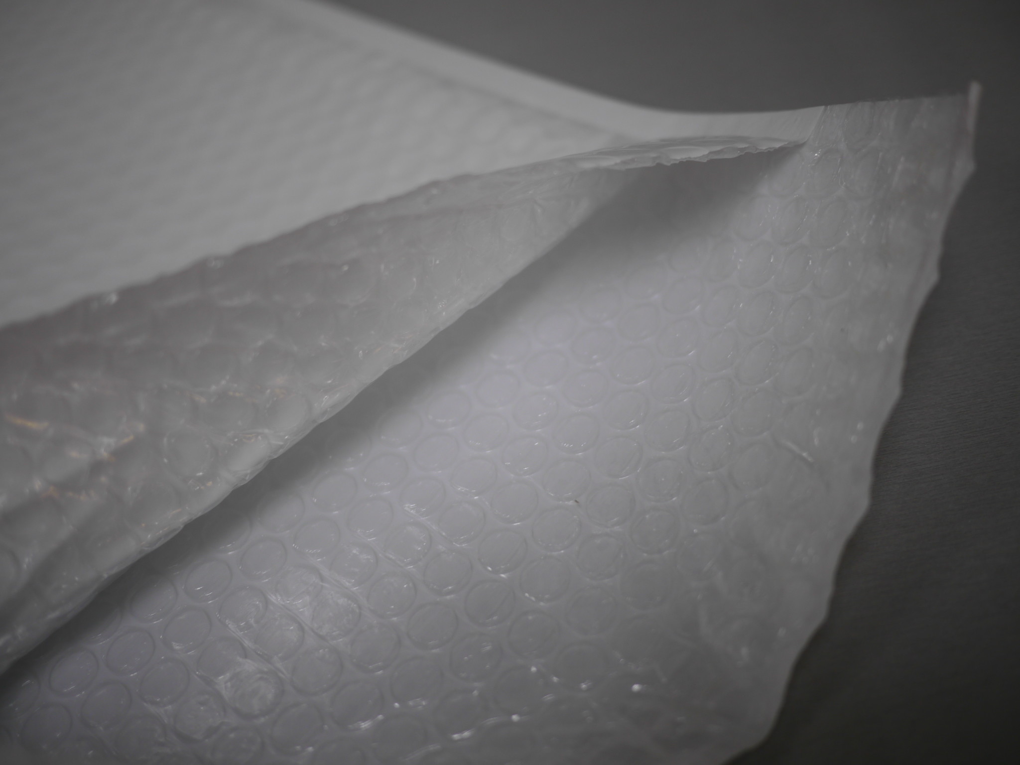 Size 00 Poly Bubble Lined Bags 5 X 10 Bubble Mailers For Express Delivery Use