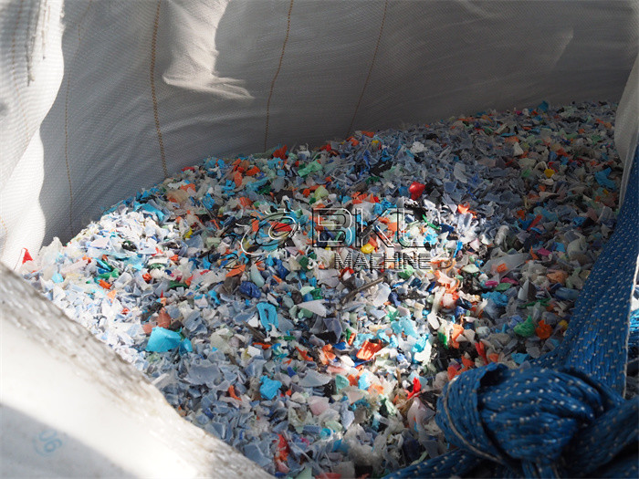 Double Stage Plastic Granulating Machine 250KW Pet Flakes Recycling Machine