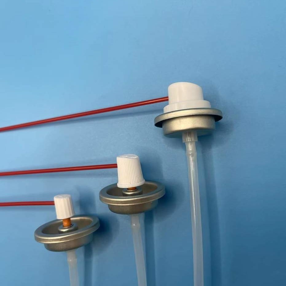 Carburetor Cleaner Applicator - Precision Cleaning for Optimal Performance - Easy-to-Use Design