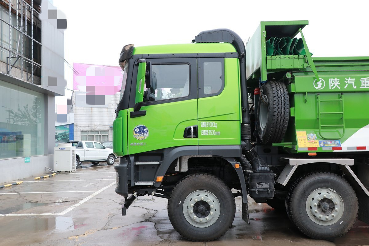Shacman X5000 Used Dump Tipper Truck 8x4 12 Wheels