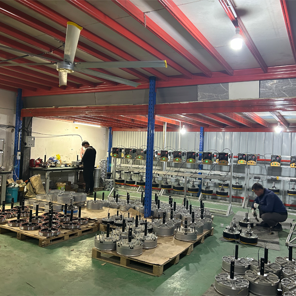 Al-Mg Alloy Blades 2.4m 8FT PMSM HVLS Fans for Air Cooling in Restaurant and Food Court