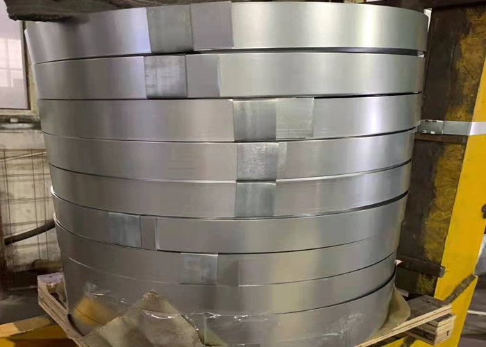 Hot Dipped Galvanized Steel Strip Metal 0.3-2mm OEM