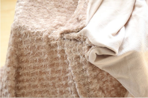 Micro Plush Double Sided Faux Fur Blanket , Super Soft Fake Fur Throw Blanket