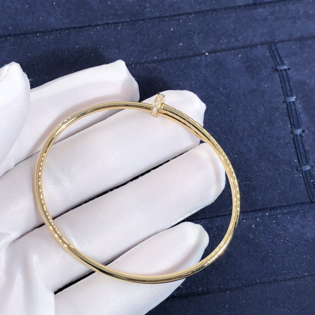 Elegant Car Tier 18k Gold Juste Un Clou Bracelet Small Model Natural Diamonds