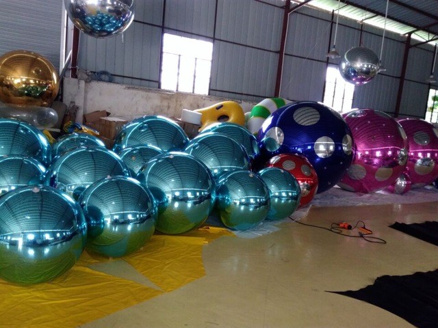 Larger PVC Shiny Inflatable Mirror Ball For Christmas And Halloween Decoration