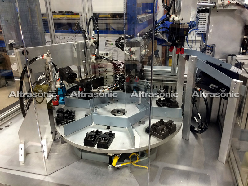 Thermal Contact Ultrasonic Spot Welding Machine for Glove Compartments