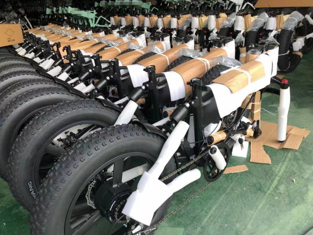 Fat Wheel Electric Mountain Bike 4.0 Fat Tire Electric Bicycle Beach Folding 48v 500w 13Ah