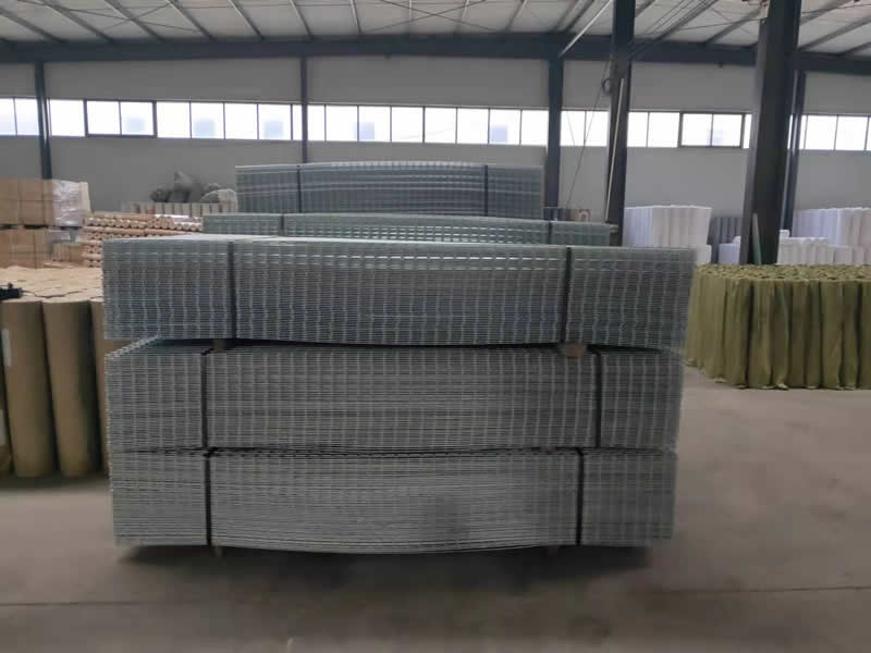 Stainless Steel Wire Mesh Building Mesh 3D Welded Curvy Fence Panel for Building Mesh
