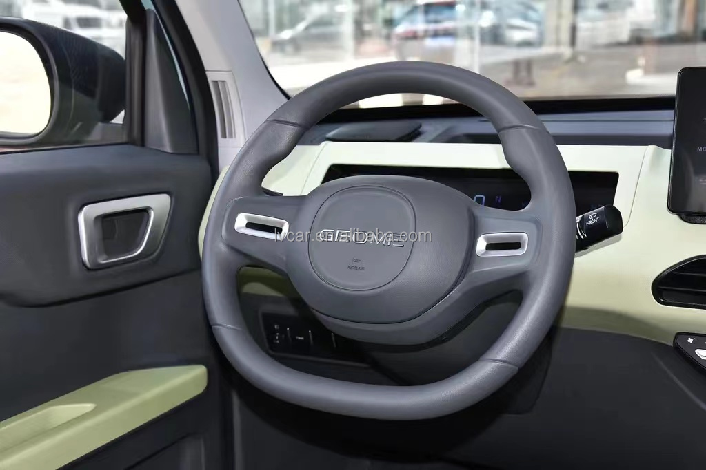 Rear Camera Equipped Geely Panda Mini Energy Vehicle with 200km Range and 3 Cylinders