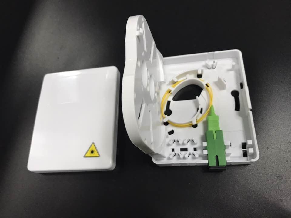 MM SM 4c ABS FTTH Termination Box 2 SC LC Duplex Iso9001 Wall Mounted