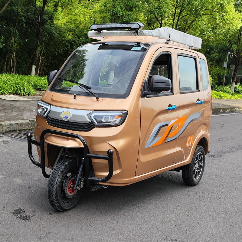 Optional Clutch Gas Powered Tricycle , 16-18L Fuel Tank OEM 3 Wheel Motorized Tricycle