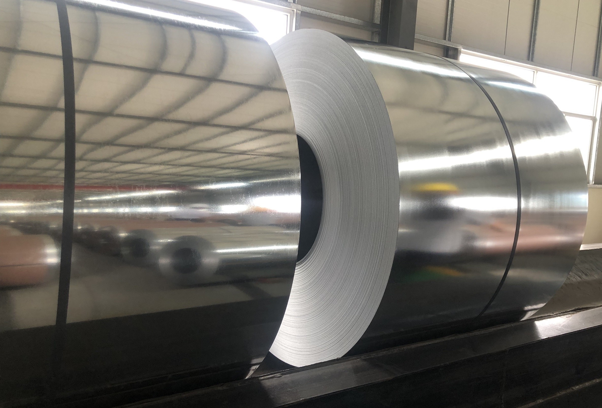 Grade 550 Structural Steel Hot Dip Galvanized Steel Bright Zero Spangle Galvanized Coil Sheet JIS G3302 SGCH Full Hard
