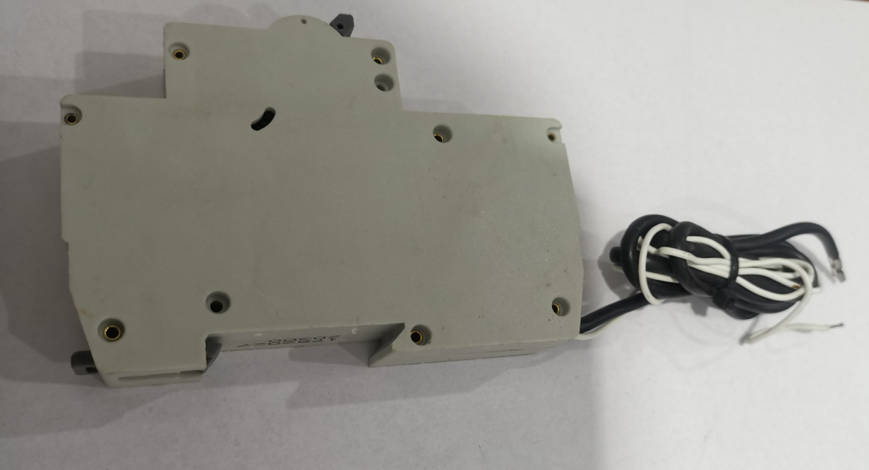 Din Rail 18mm 10KA 6KA Residual Current Circuit Breaker