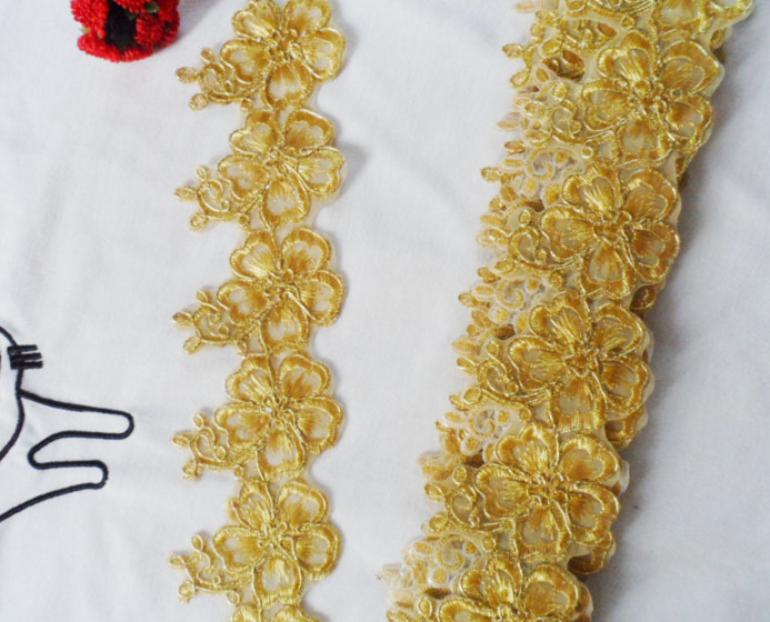 Gold Wire Embrodery Lace Edge with Cord Embroidery Sliver Lace Trim
