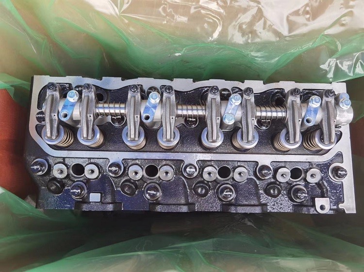 4-1021011-2 8-97141-823-0 4BD1 4BG1 EX120 Cylinder Head Assy