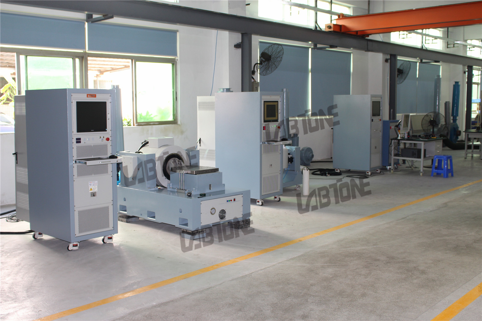 High Performance Electrodynamic Vibration Shaker For Automotive Parts Test