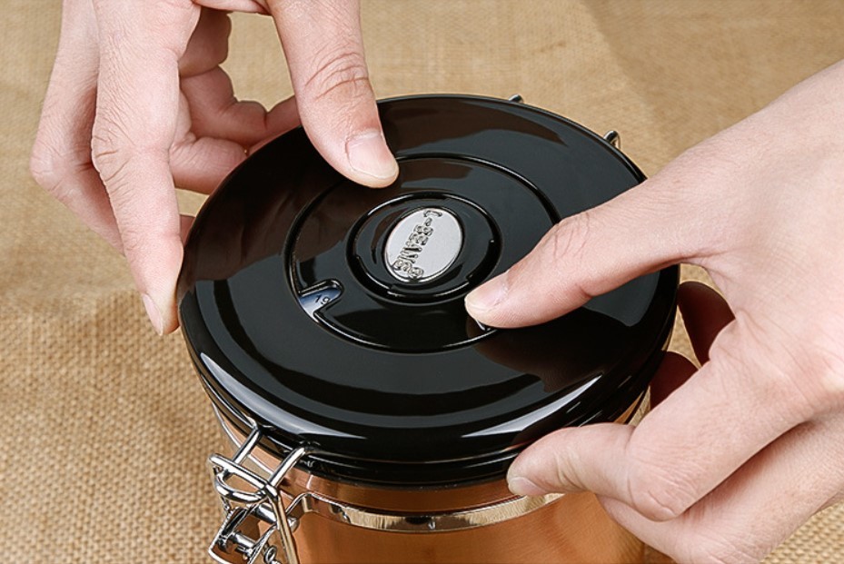 500g Stainless Steel Essential Barista Tools Coffee Airtight Canister With Co2 Valve And Spoon