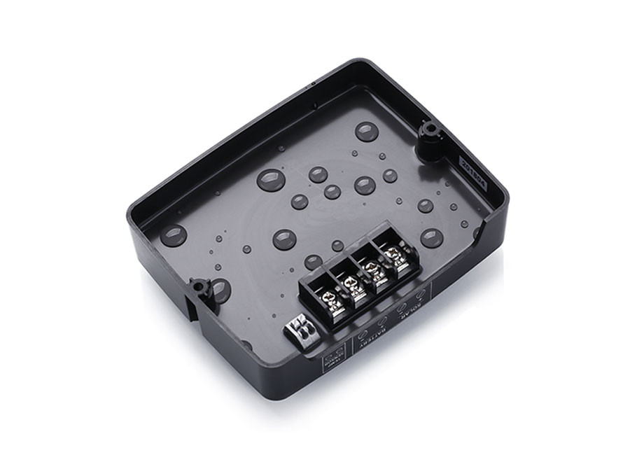Digital Smart 12 Volt 10A PWM Solar Charge Controller IP67 Waterproof