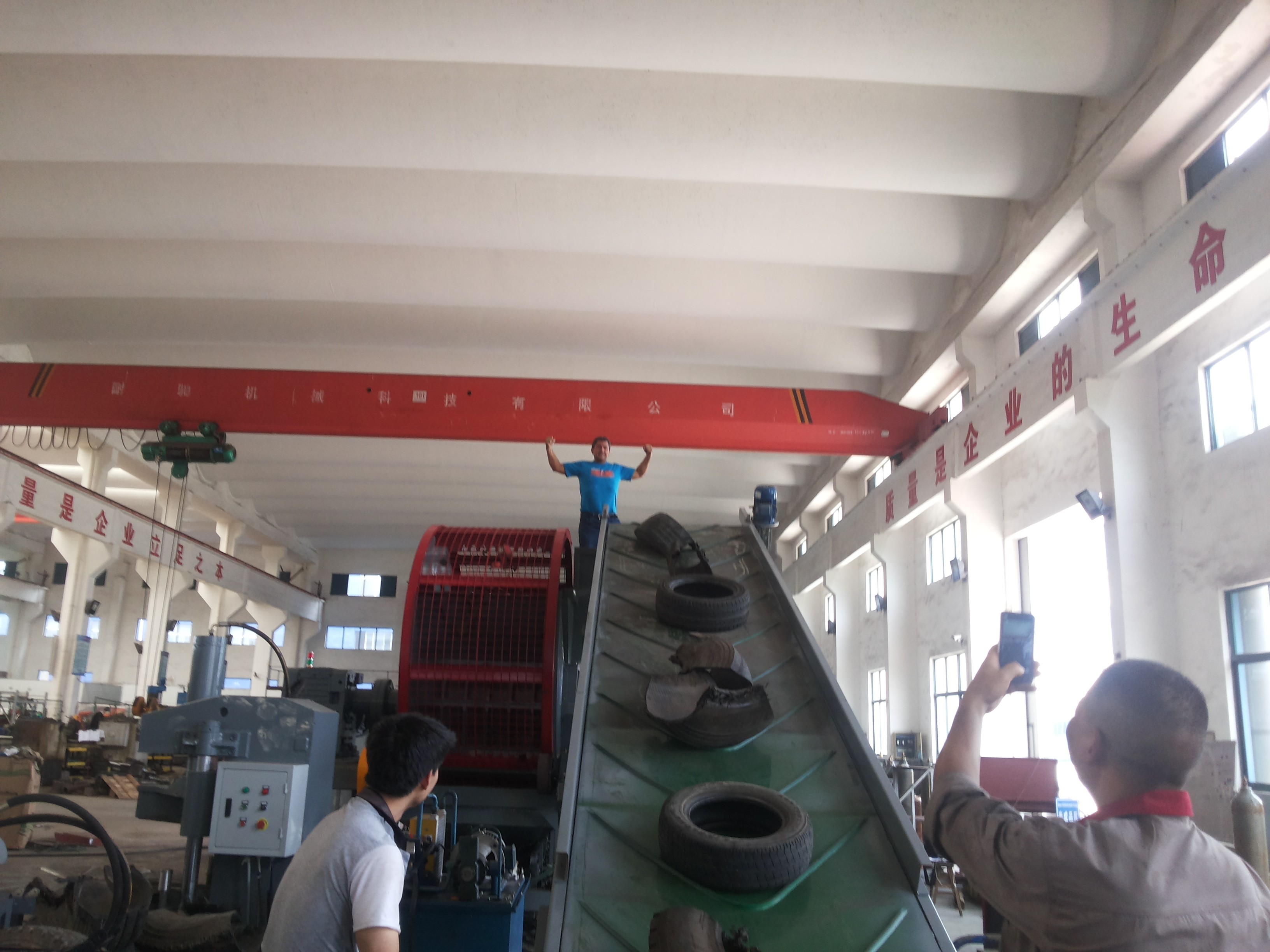 Tire Shredder Machine，Tire Shredder, Tire Crusher,Tire Shredding Machine- For Tire Recycling Plant Replaceable Blades