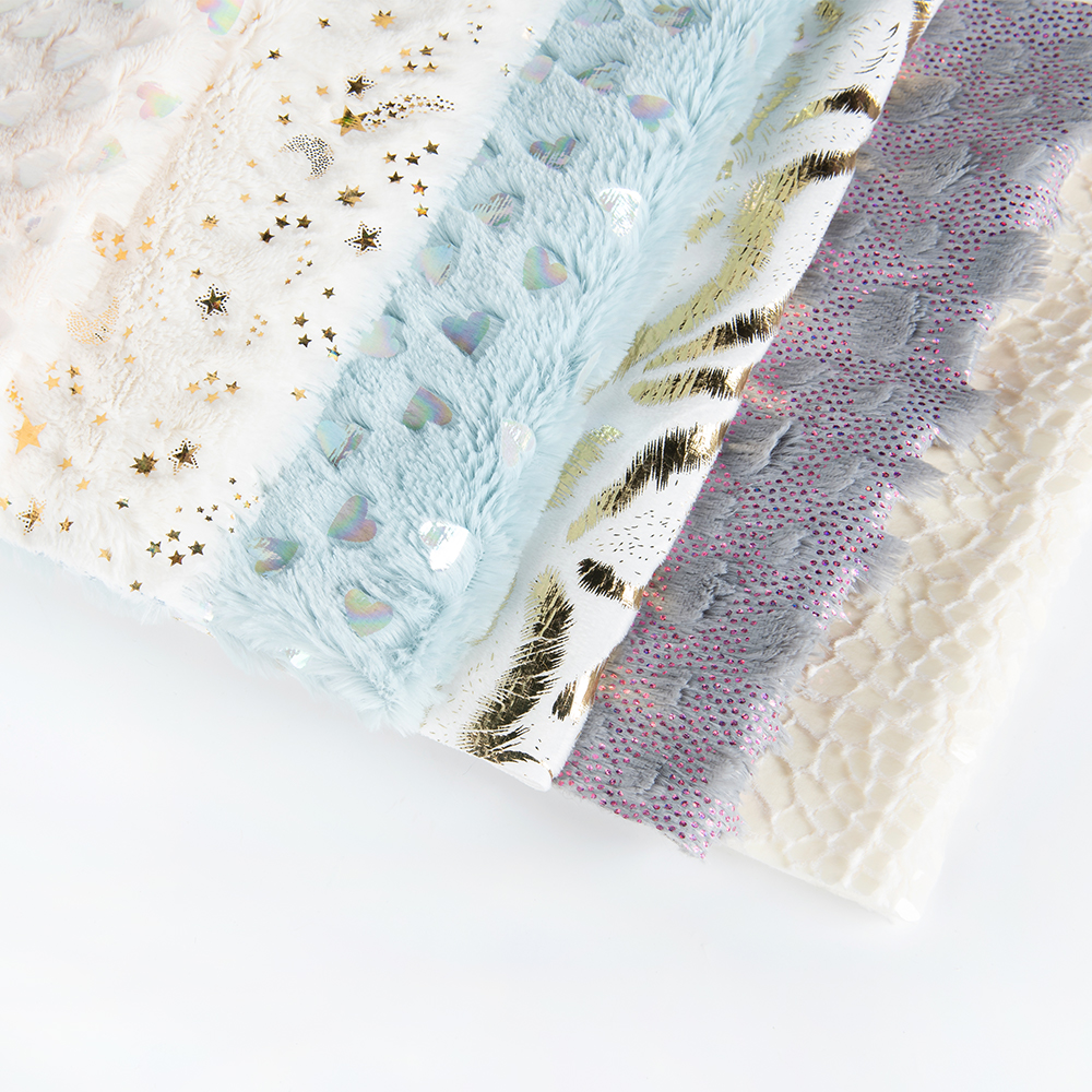 Bag Brushed Pattern 100% Polyester Silver PV Plush Faux Fur Fabric for Home Textile