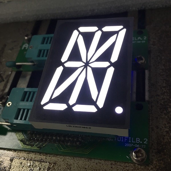 Pure green single digit 16 Segment LED Display for digital read-out panel