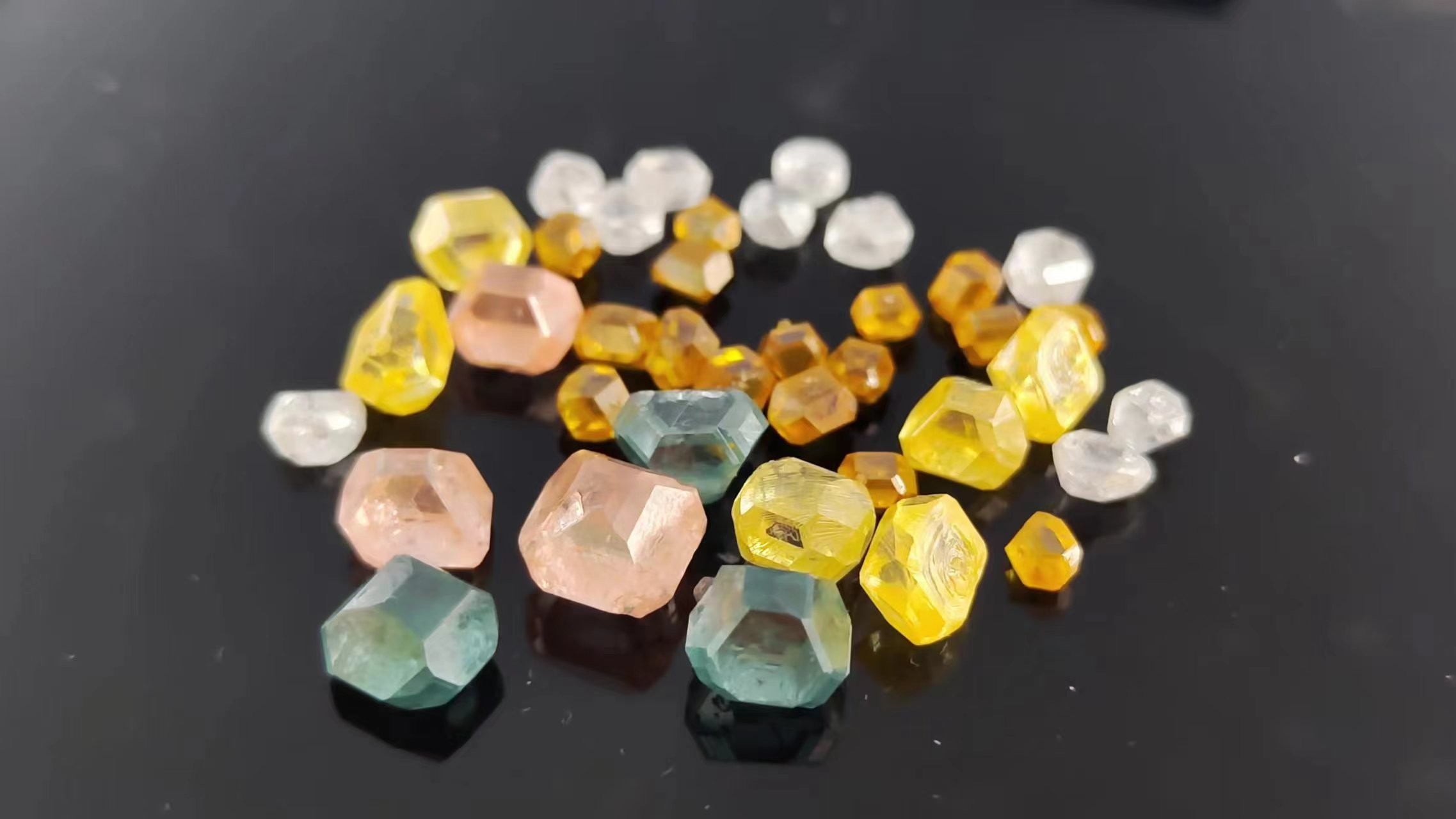 Pink cvd hpht lab diamond vvs vs pink rough diamond pink raw uncut hpht rough lab grown diamond for jewelry
