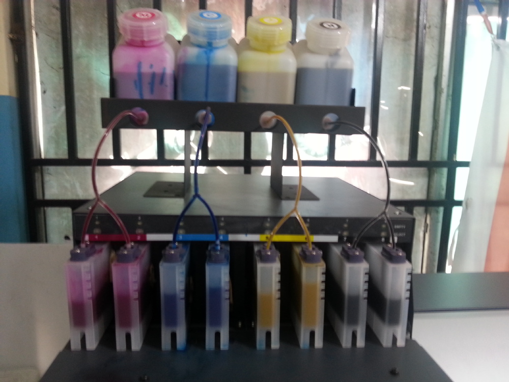 1.6m Roland RF640 eco solvent printing machine