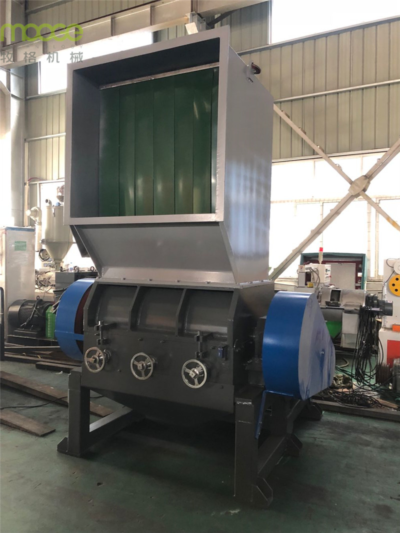 PP HDPE Plastic Grinding Equipment 1500KG/H PET Bottle Scrap Grinder Machine