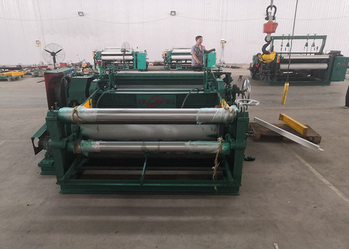 Professional Shuttleless Automatic Weaving Machine / Wire Mesh Loom Machine
