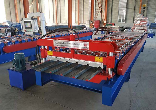 Color Paint Metal Roofing Sheet Making Machine With Double Cylinder Cutter