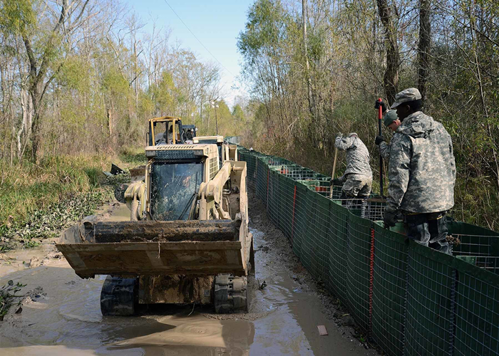 Collapsible Sand Earth Filled Defence barriers Wall With Non - Woven Polypropylene