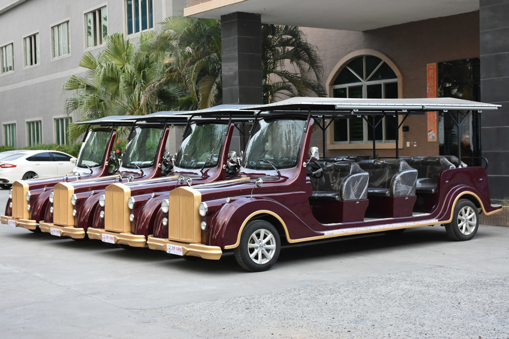 FRP Body Electric Vintage Cars Utility Vehicle With 72V Large Capacity Battery
