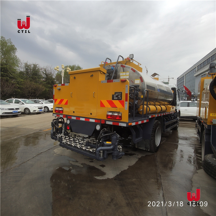 liquid asphalt sprayer