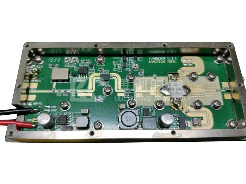 UAV reaction equipment 433MHz / 915MHz / 1.2g/1.5g/2.4g/5.8g multi frequency UAV jammer 1500 meters away from UAV
