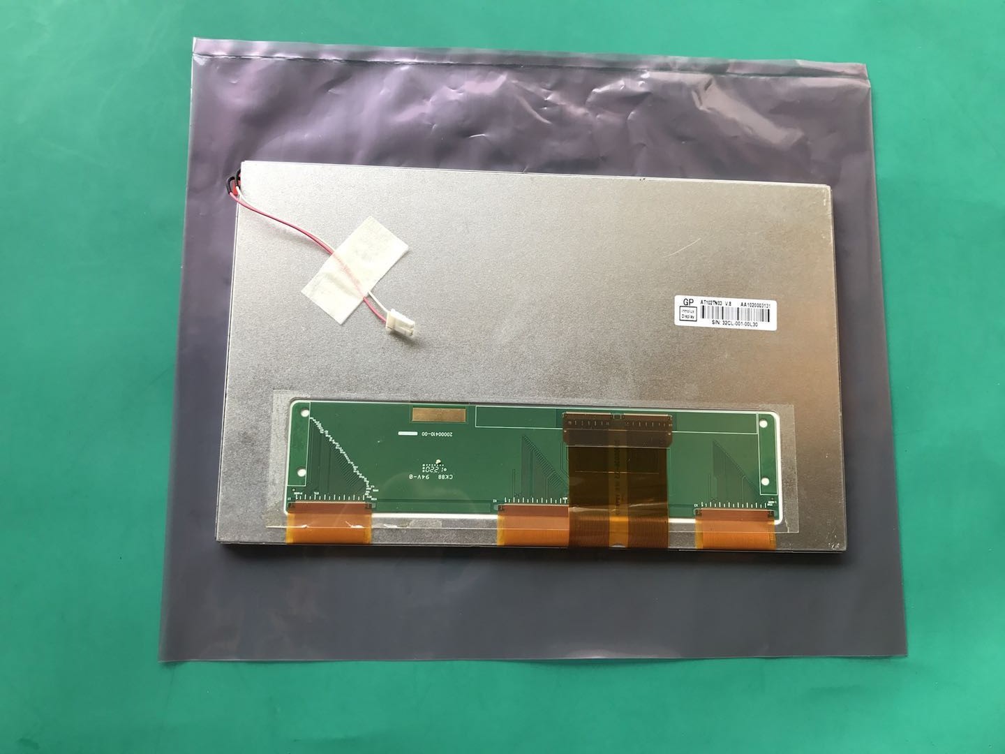 AT102TN03 V.8 Innolux 10.2" 800(RGB)×480 350 cd/m² INDUSTRIAL LCD DISPLAY