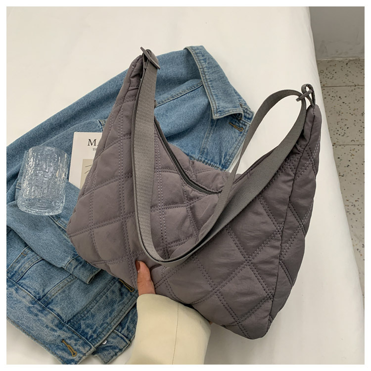 Winter messenger bag women dumpling bag lightweight small shoulder armpit bag