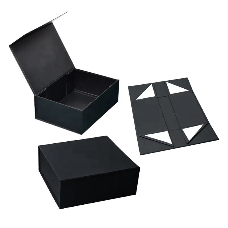 Shoe Clothing Gifts Cardboard Xmas Boxes Square With Magnet Closure OEM
