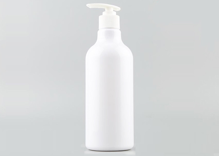 750ml PET Plastic Custom Cosmetic Bottles Light Weight With Lotion Pump