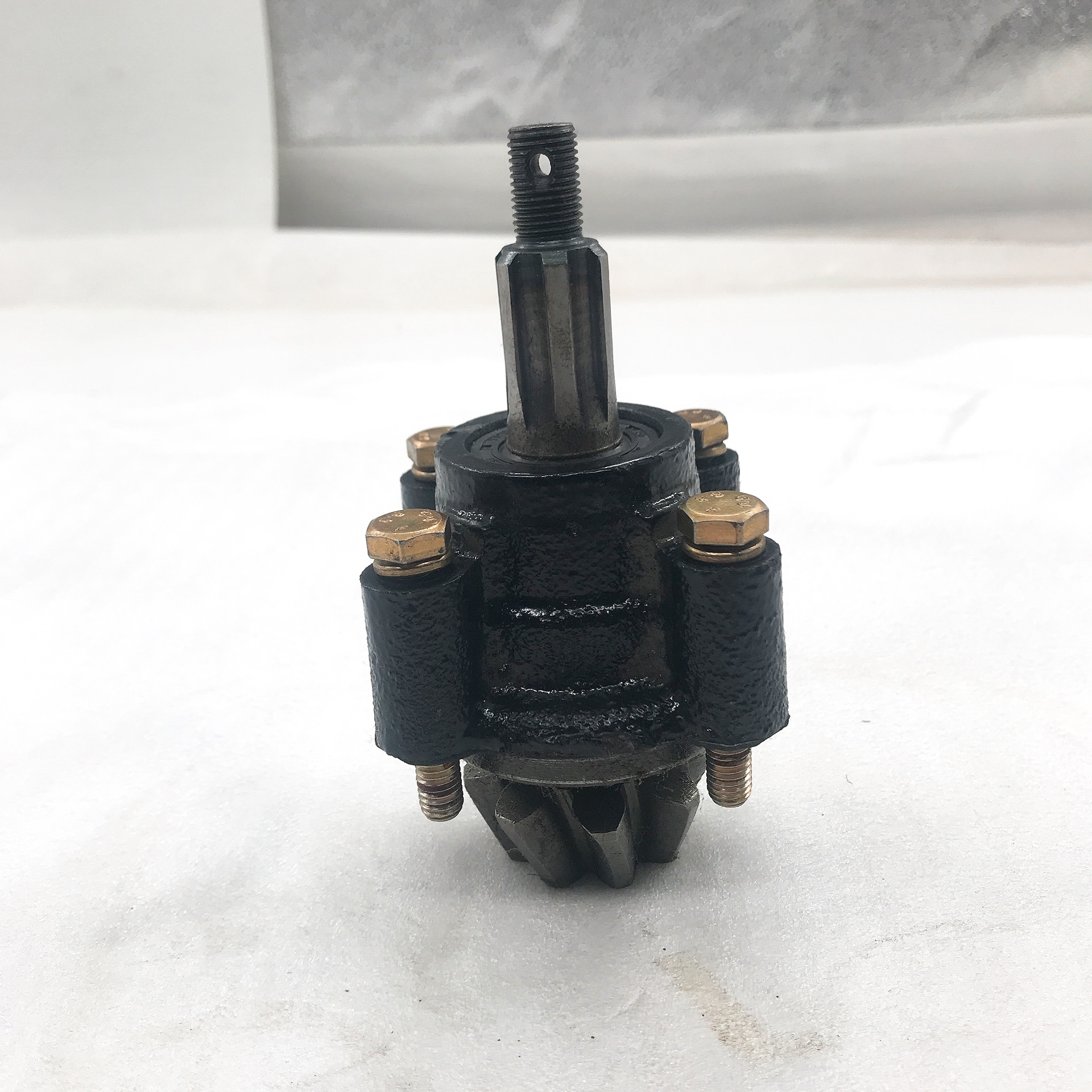 DAYANG Tricycle Rear Axle Spare Parts Black Angle Gear Base for CCC Certification