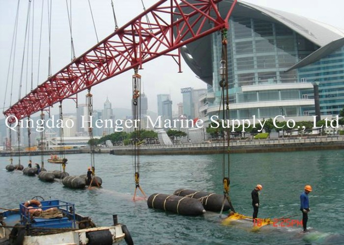 Dry Dock Launching Lifting Ship And Floating Salvage Marine Airbag 9 / 10 Layers