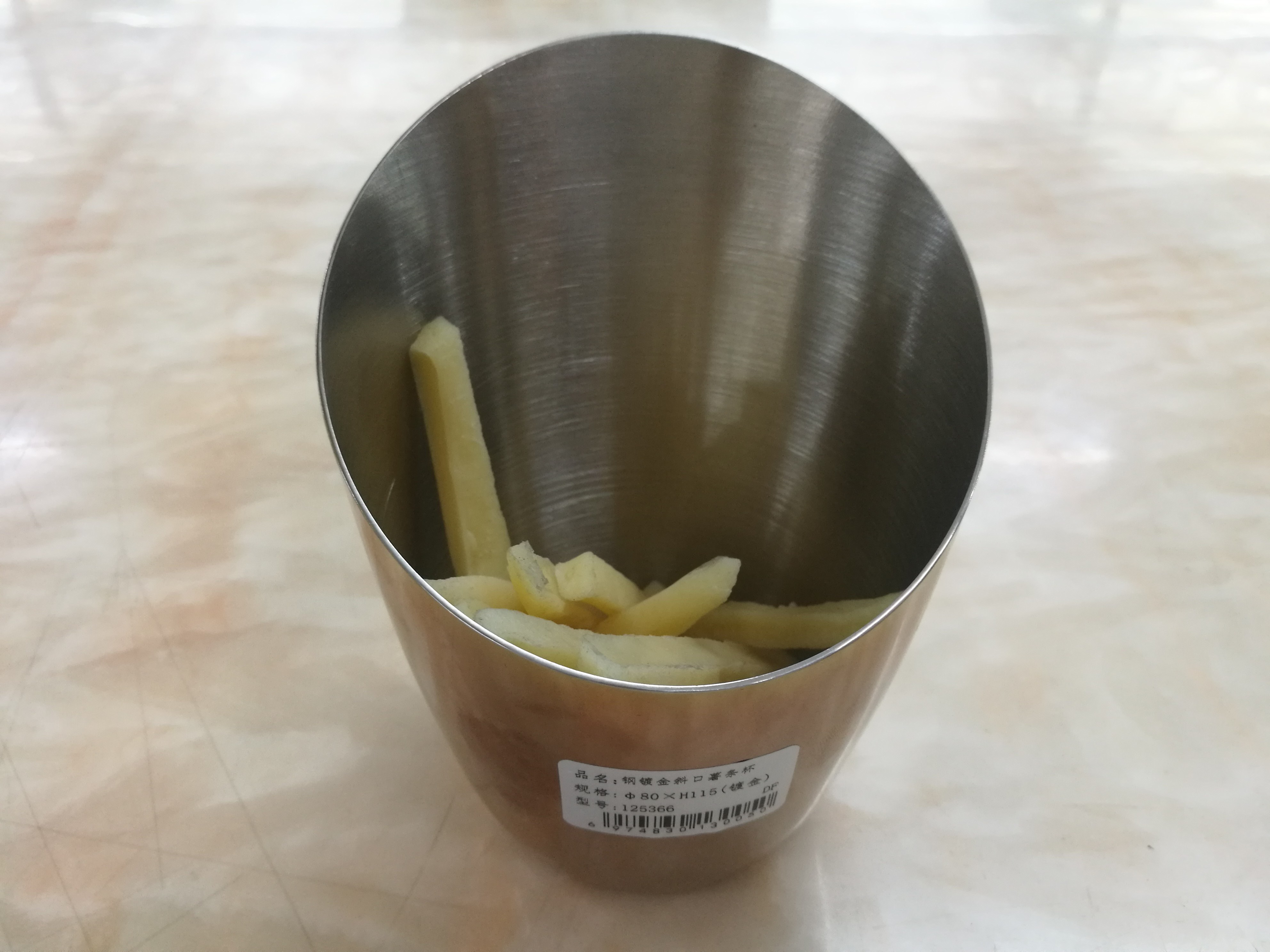 French Fry Cup Angled Porcelain Dinnerware Sets Reusable And Easy To Clean gold color cup