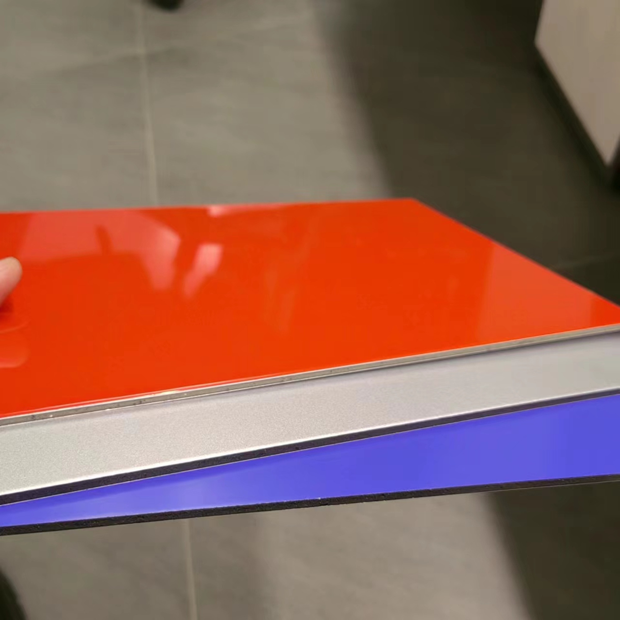 Nano-PVDF coating,with self-cleaning nanometer paint on the normal PVDF coating,is used to protect the surface from pol