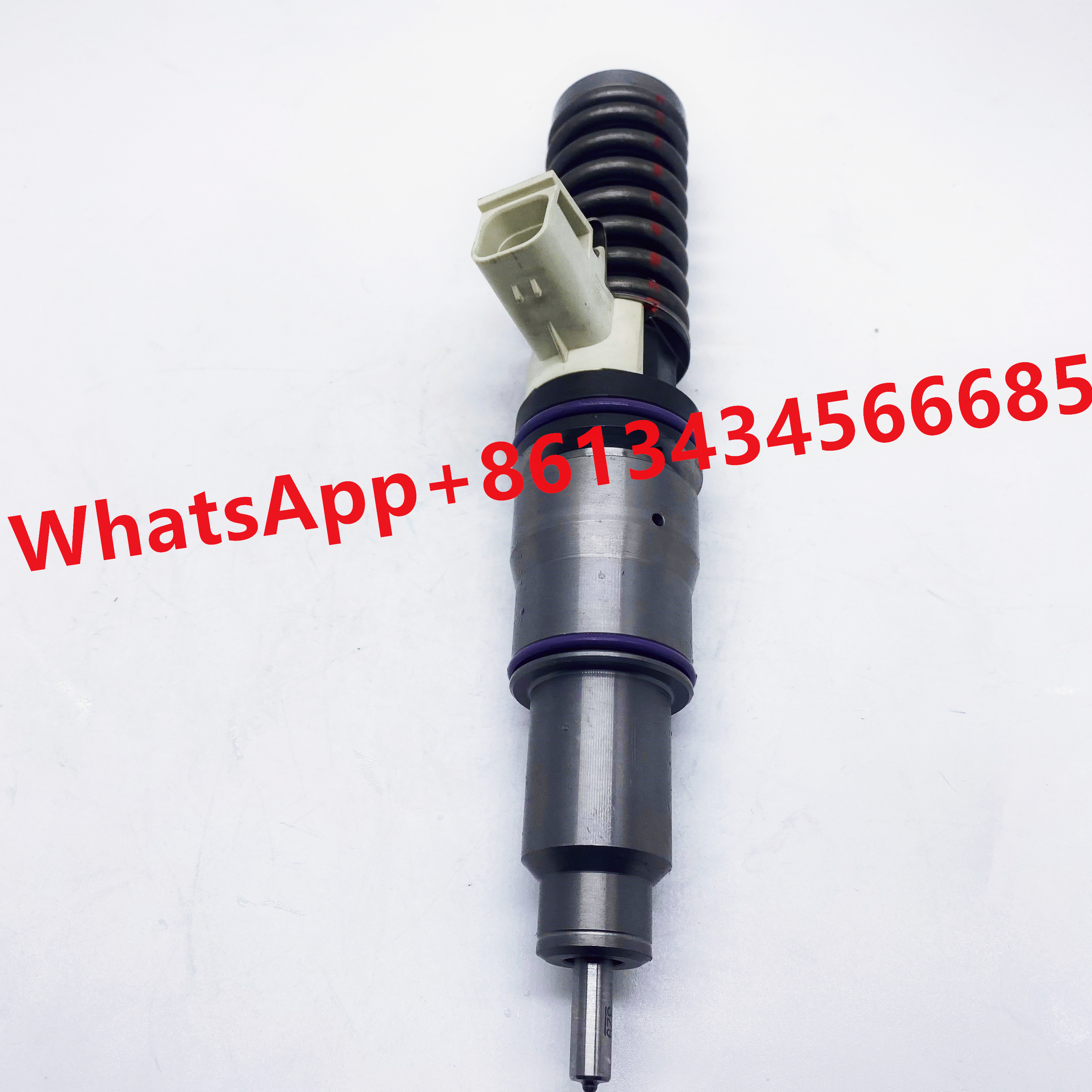 Diesel engine fuel Injector 3801369 BEBE4D27002 BEBE4D18002 3847790 21379939 E3.18/E3 For VOLVO TRUCK/VOLVO PENTA MD13