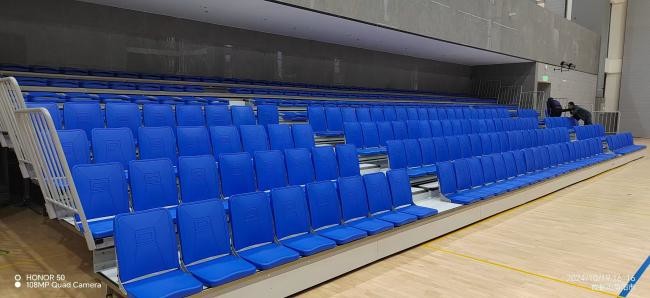 Manual or Power Operation Retractable Bleacher Seating with High Grade HDPE Seat and Optional Handrail