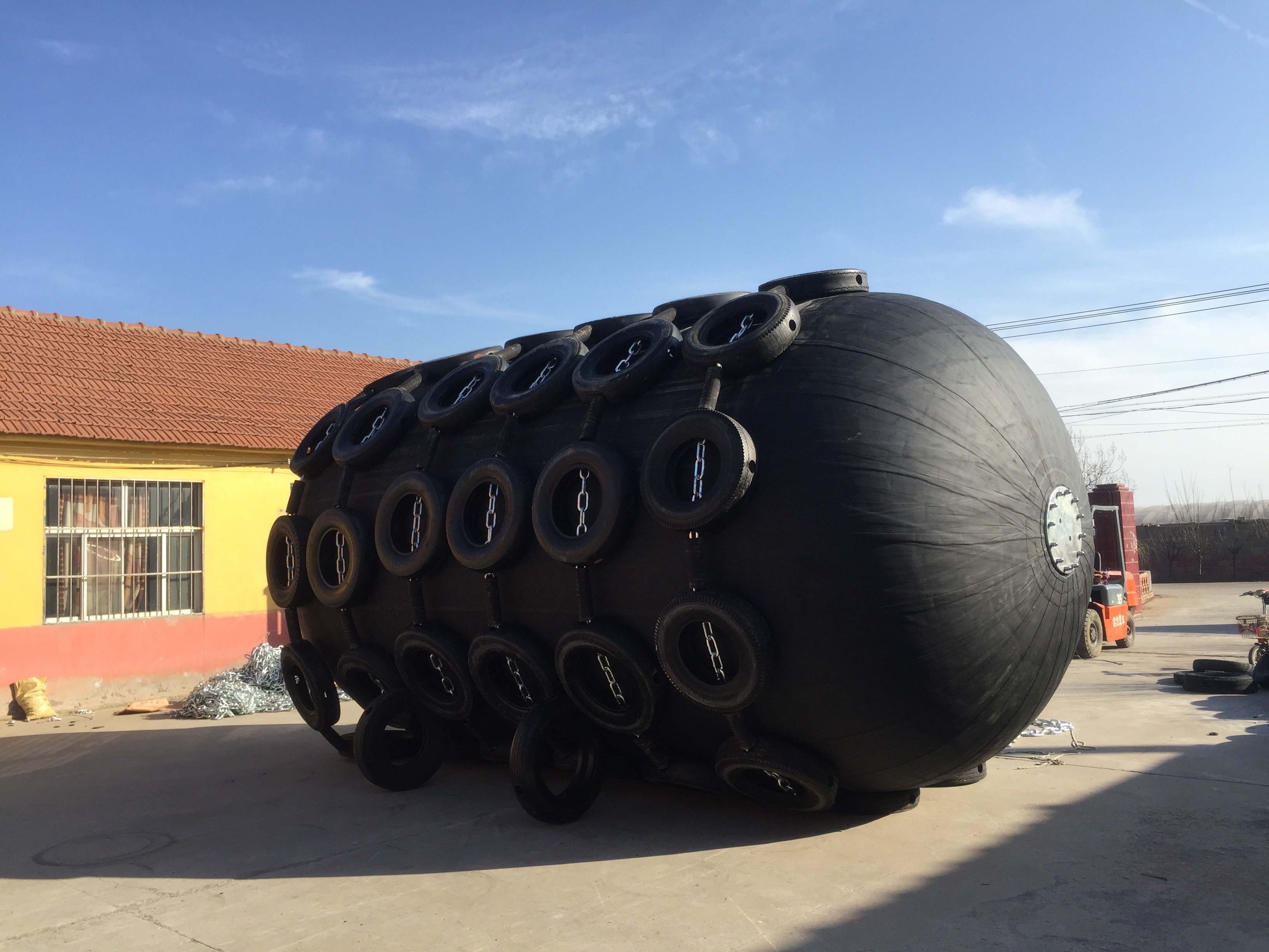 Free BV Test ISO 17357 Standard Customizable Pneumatic Rubber Fender