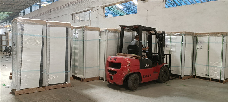 Auto Defrost Glass Sliding Door Upright Bottle Cooler For Bar & Coffee Shop