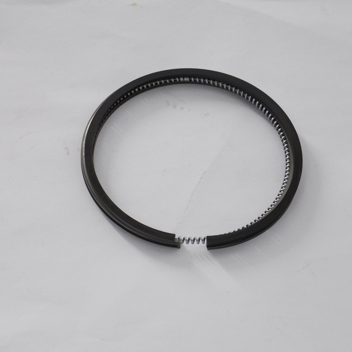 YM129903-22050 YM28526-22550 Yanmar Engine Parts For 4TNE98 88mm Piston Ring