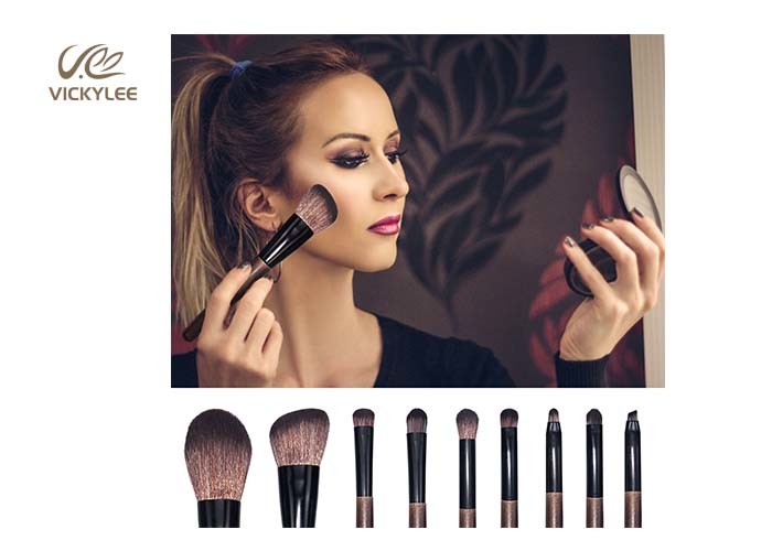 Fiber Imitation wooden handle ODM Face Brush Set